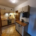 Ferienhaus-schoenwald Im Herzen Des Schwarzwaldes 2zimmer-wohnung & Terrasse & Whirlpool App16 Апартаменты *