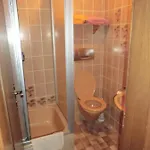 Апартаменты Ferienhaus-schoenwald Im Herzen Des Schwarzwaldes 2zimmer-wohnung & Terrasse & Whirlpool App16 *