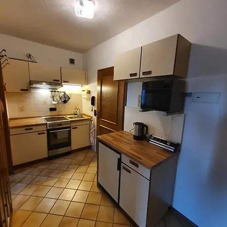 Ferienhaus-schoenwald Im Herzen Des Schwarzwaldes 2zimmer-wohnung & Terrasse & Whirlpool App16 Apartment *